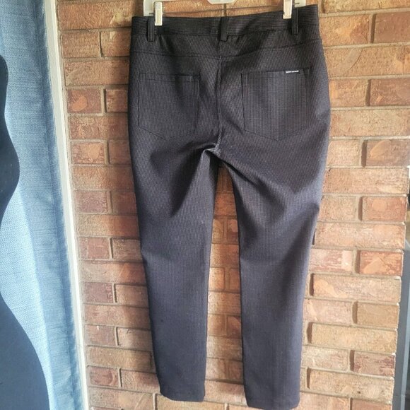 DKNY Women's Houndstooth Ponte Stretch Ankle 5-Pocket Pants - Tapered Leg Size M - Picture 3 of 13